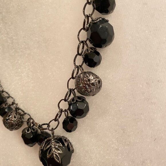 Carolee Necklace - Picture 3 of 9